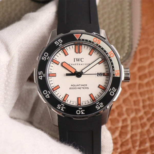 IWS공장 IWC 아쿠아타이머 스틸 화이트/오렌지 다이얼 러버 스트랩 44mm W356807