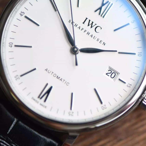 V7공장 IWC 포르토피노 화이트골드 화이트 다이얼 레더 스트랩 40mm IW356501