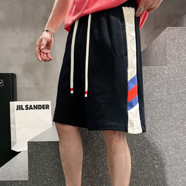 구찌 24SS 테일러 반바지