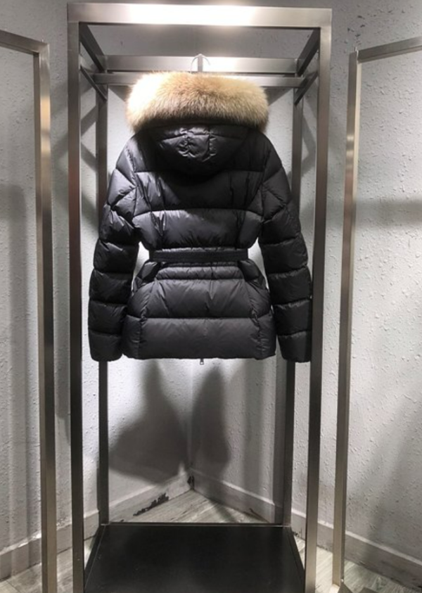 몽클레어 극소량 상품 보에드 패딩