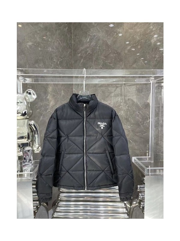 프라다 패딩 (남성용)