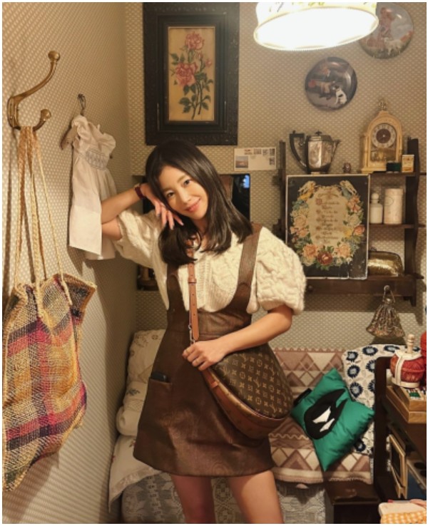 [기은세 PICK] 루이비통 모노그램 루프 호보백