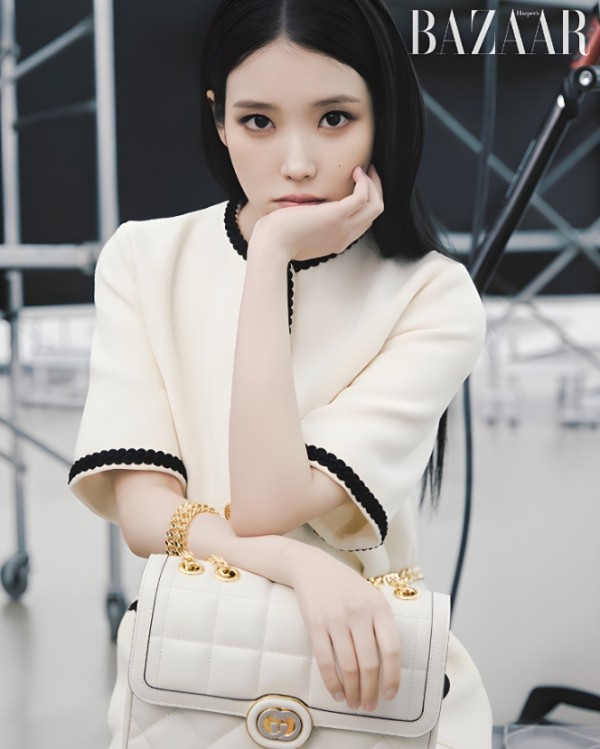 [아이유 PICK] 구찌 데코 스몰 숄더백