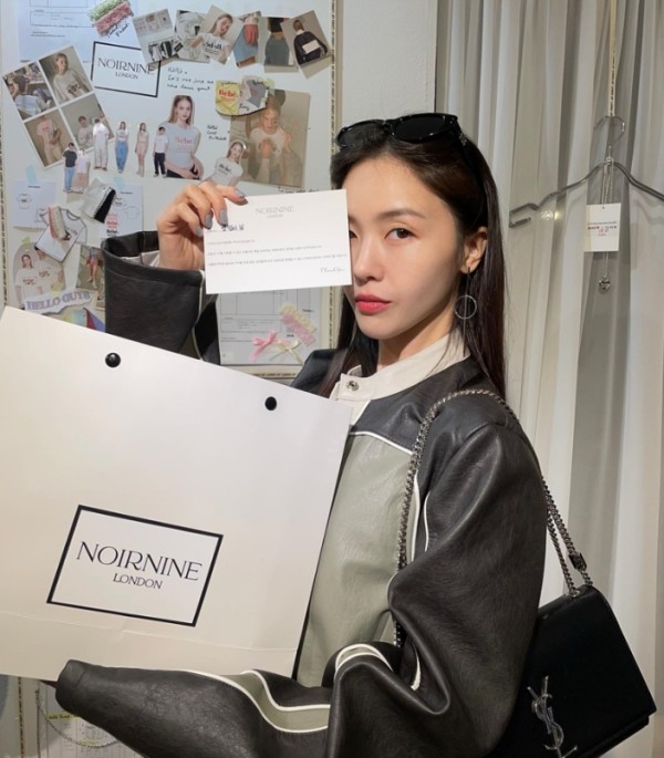 [방민아 PICK] 생로랑 클래식 미디엄 케이트 사첼백