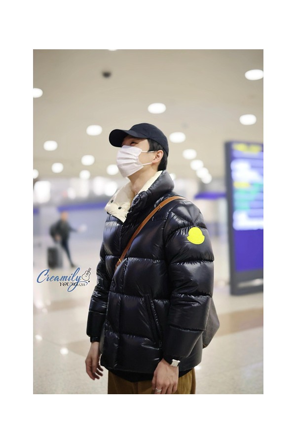 몽클레어 데보스 다운 패딩