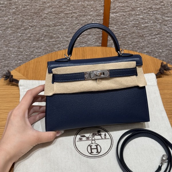 올수공 에르메스 미니 켈리 Blue saphir 쉐브르 가죽 실버 하드웨어